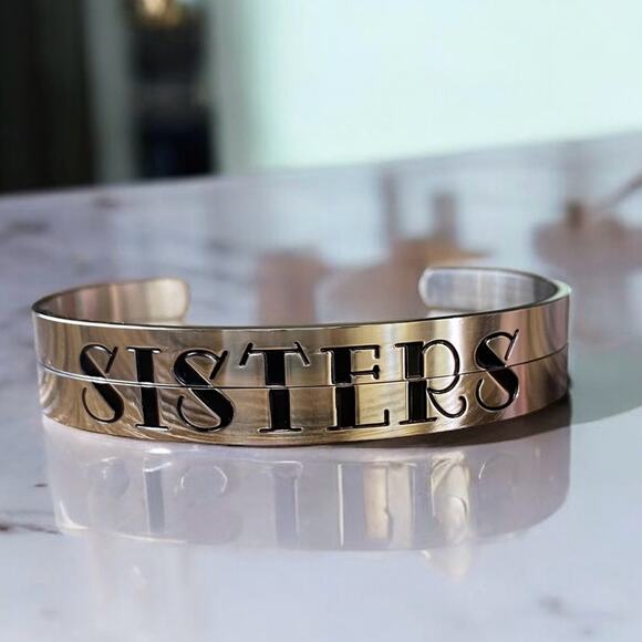Sisters Stainless Steel Stamped Cuff Bracelet Set NEW - Picture 1 of 9
